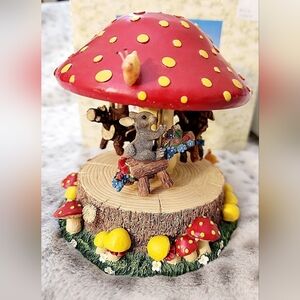 Charming tails Teeny tiny tails 80/6 "Mushroom carousel" Fitz and Floyd